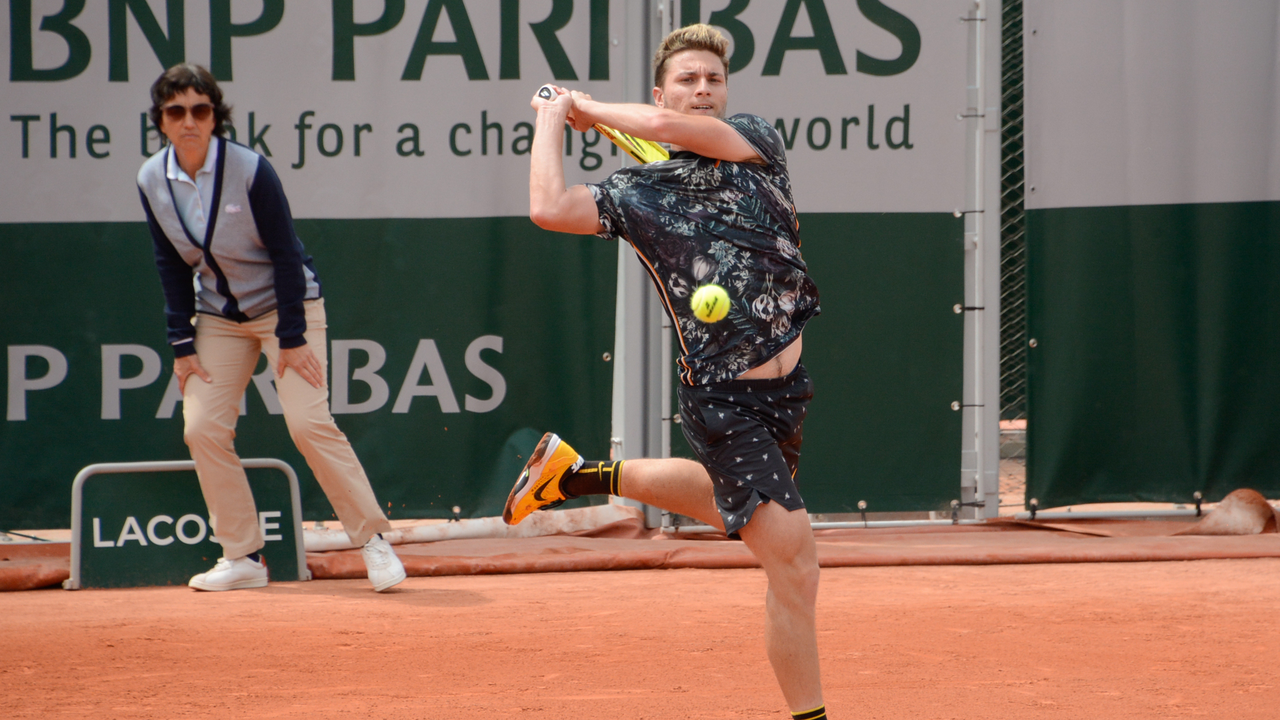Kecmanovic falls in Halle opener as grass-court tune-up begins