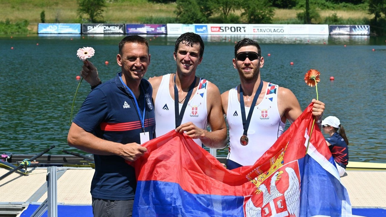 Serbia sends three boats to the European Rowing Championships in Varese