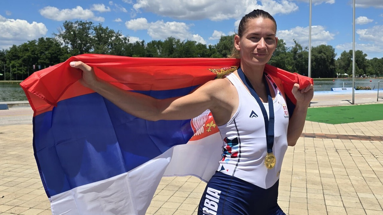 Jovana Arsić wins European single sculls bronze in Varese