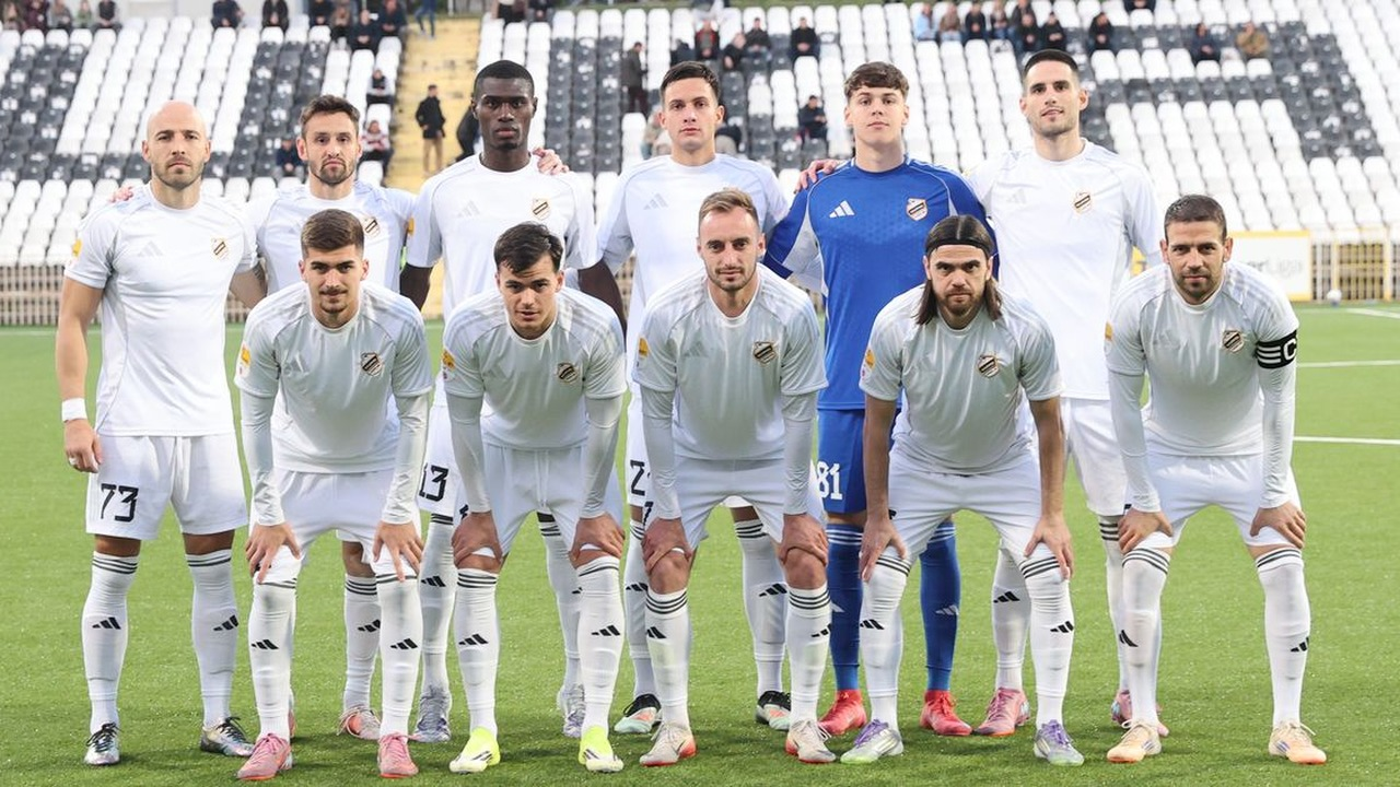 Young Aleksandar Kolarov signs first professional deal with Čukarički